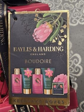 Baylis & Harding Boudoire Bath & Body Set Keepsake Boxes NWT